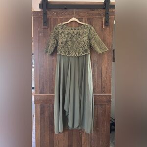 Chic Olive Lace Long Sleeve Dress